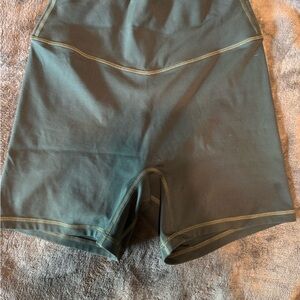 Liaison the Label 5” Bridge Short Ivy Green High-Waist W Performance Shorts